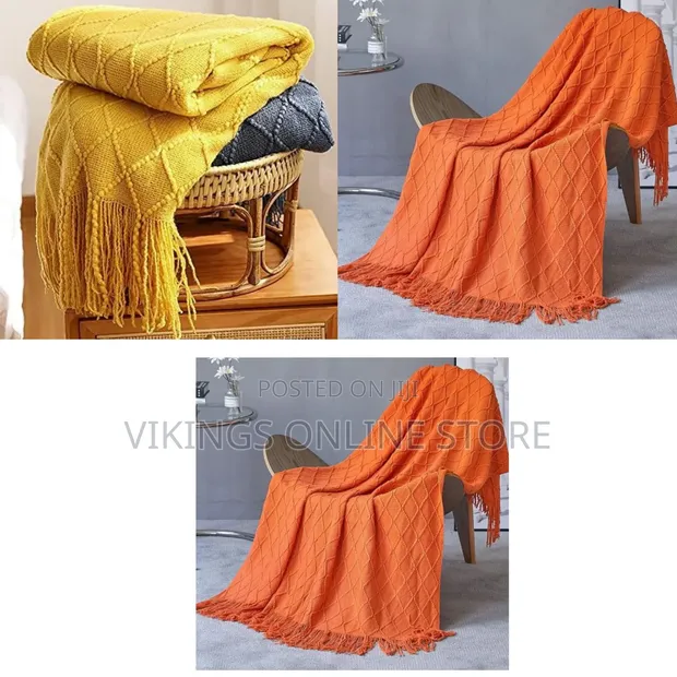 Cozy Knitted Blanket 130x230cm - Solid Color Embossed Nordic Throw - 1