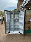 Hisense 720L Side by Side Fridge with Ice & Water Dispenser - 3