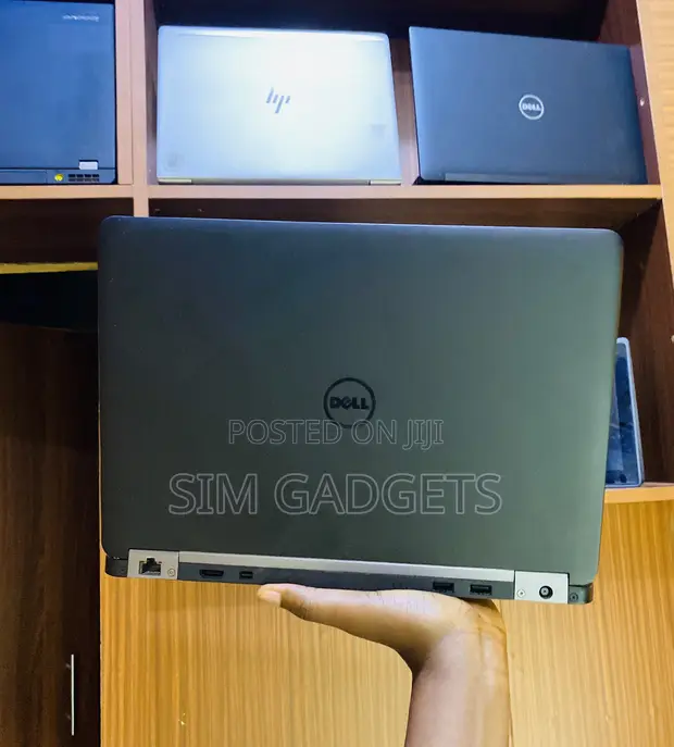 Dell Latitude E7470 Laptop - Intel Core i5, 8GB RAM, 256GB SSD - 1
