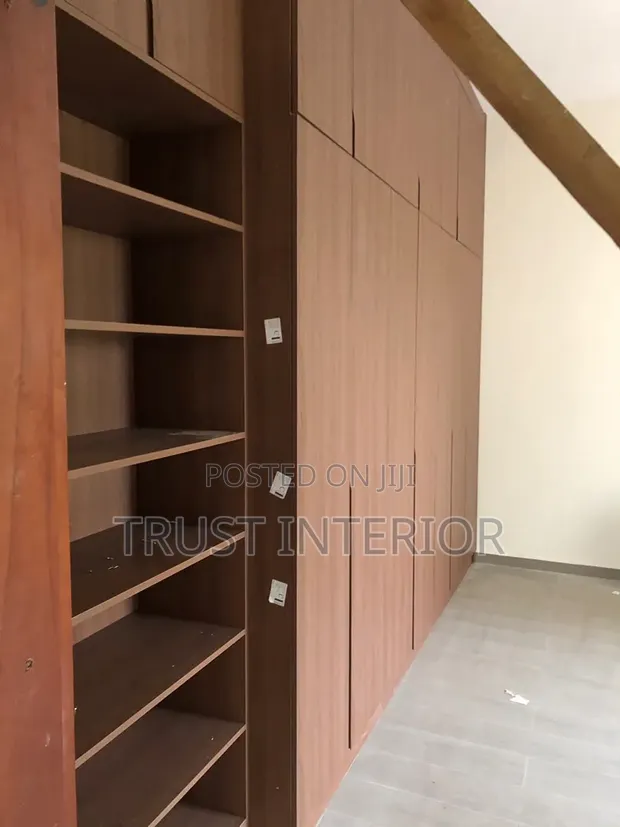Wardrobe Carpenters - Custom Furniture Installation - 1