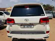 Toyota Land Cruiser V8 2018 White - 4
