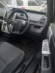 Toyota Voxy V 2WD 7-Seater 2013 Black - 3