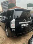 Toyota Voxy V 2WD 7-Seater 2013 Black - 4