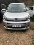 Toyota Voxy V 2WD 8-Seater 2013 Silver - 4