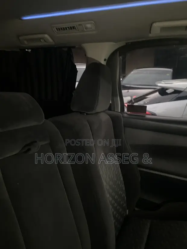 Toyota Vellfire 2017 Black - 1