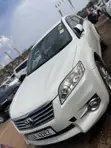 Toyota Vanguard 2011 White - 1