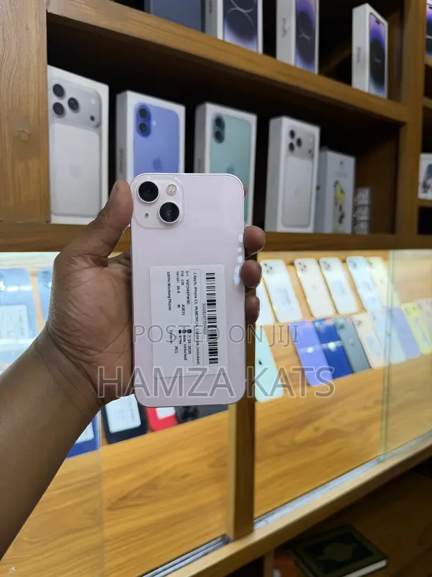 Apple iPhone 13 128GB Pink - 1