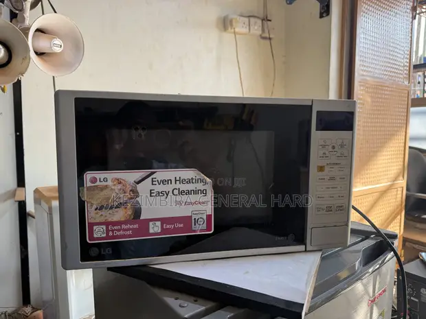 Hisense Microwave Oven - Silver - 1