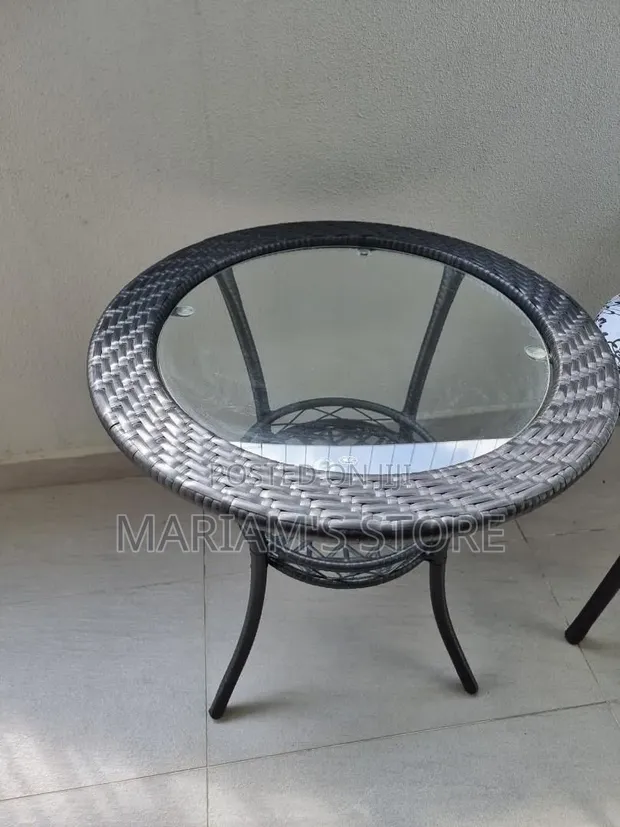 Flash Furniture Round Outdoor Table with Black Rattan Edging - 1