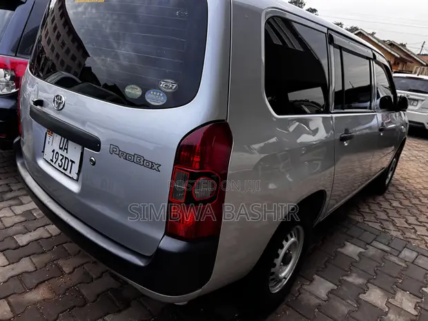 Toyota Probox 2012 Silver - 1