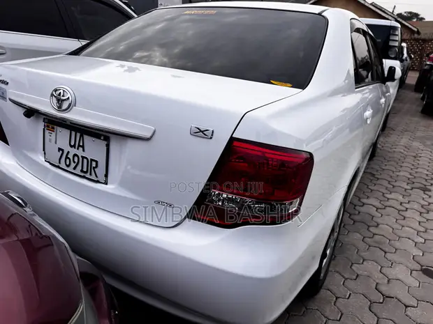 Toyota Axio 2011 White - 1