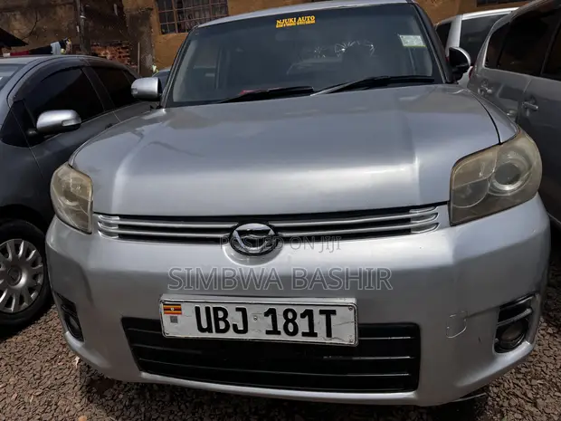 Toyota Corolla Rumion 2008 Silver - 1