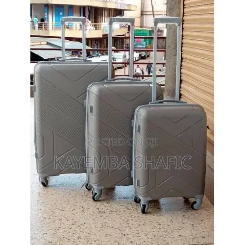 3 Piece Hardside Travel Trolley Suitcase Set - 1