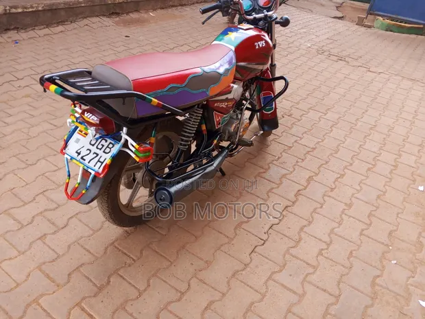 TVS HLX 125 2024 Red - 1