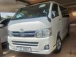 Toyota HiAce Super GL 2012 - 3