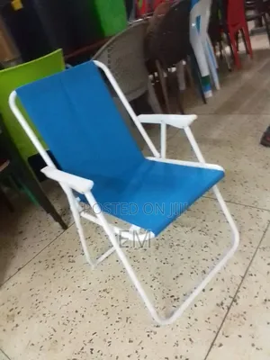AMP Portable High-Back Folding Beach & Camping Chair