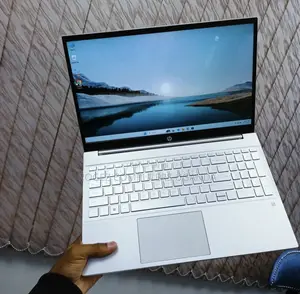 HP Pavilion 15-cs3063cl Laptop - Core i7, 16GB RAM, 512GB SSD