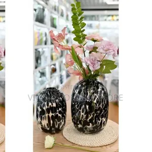 Round Speckled Belly Compact Tabletop Vase for Hydroponics