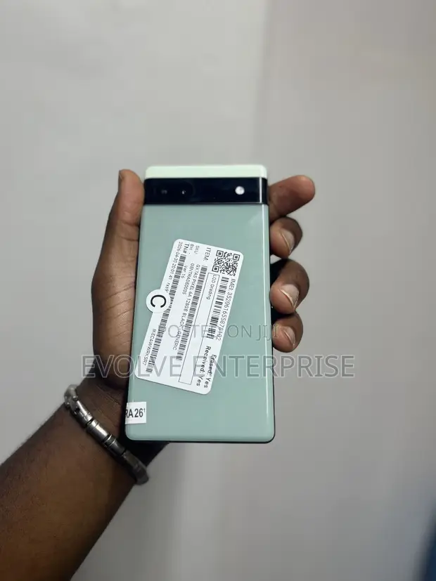 Google Pixel 6a 128GB Green (Refurbished) - 1