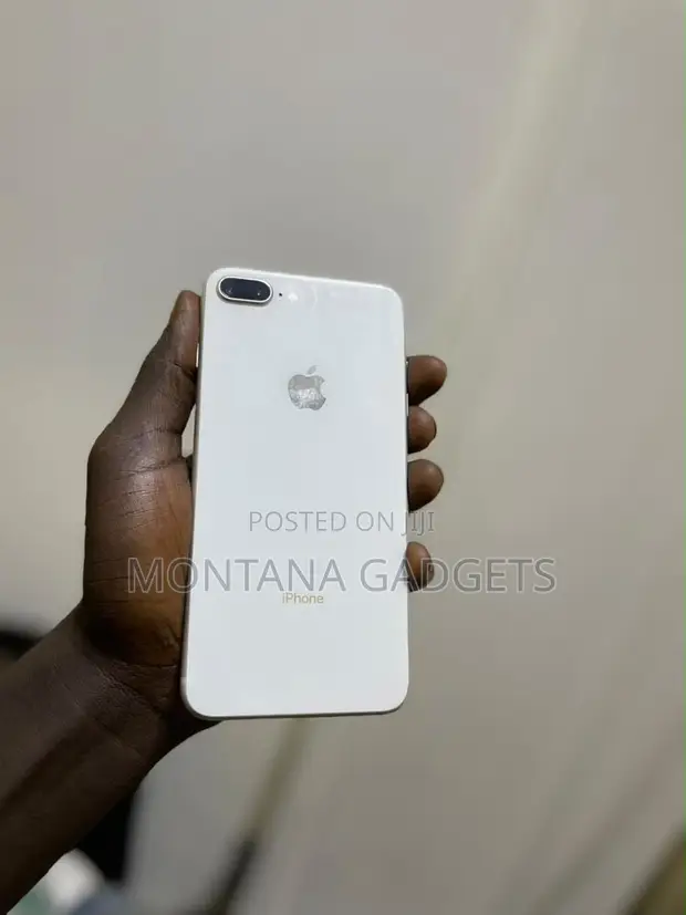 Apple iPhone 8 Plus 64GB White - 1
