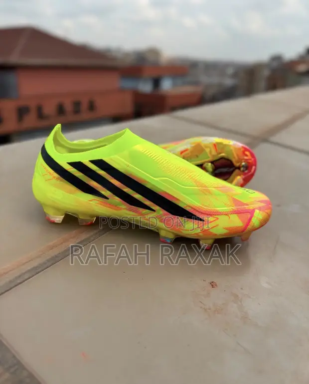 Original Adidas F50 Hyperfast Elite Laceless FG Football Boots - 1
