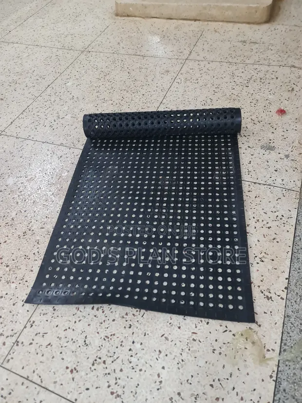 91cm x 150cm Rubber Doormat - 1