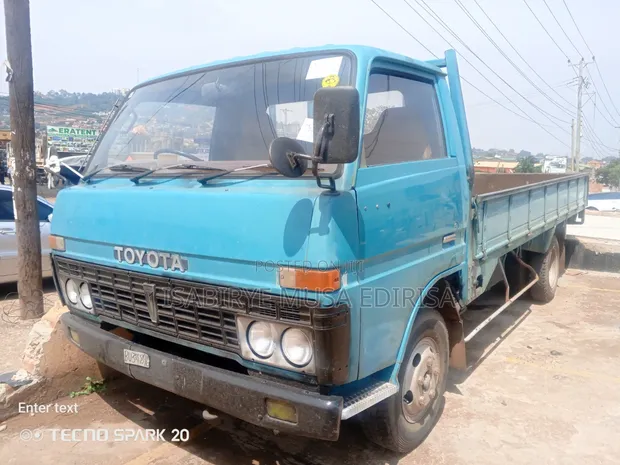 Toyota Dyna Food Truck - Brand New - 1