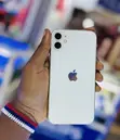 Apple iPhone 11 128GB White - 1