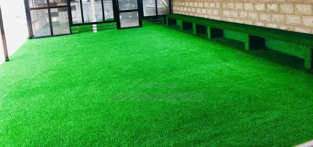 Sun Resistant Artificial Turf - 1