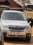 Subaru Forester 2010 Silver - 2