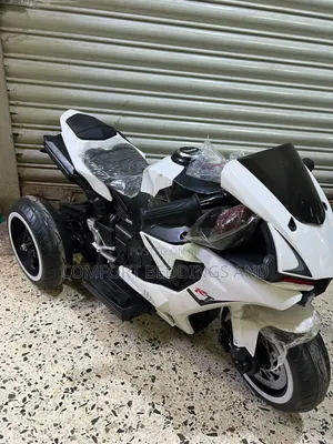 Discovery Toys Rechargeable Motorcycle - White