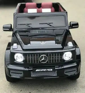 Mercedes-Benz AMG 63 Ride-On Car - Black