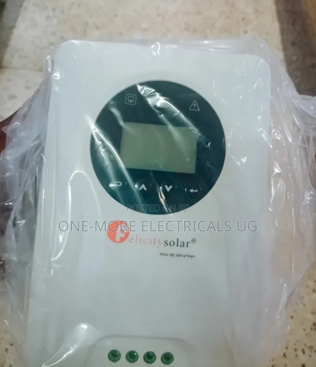 Felicity Solar MPPT Charge Controller 30A/12-24V - 1