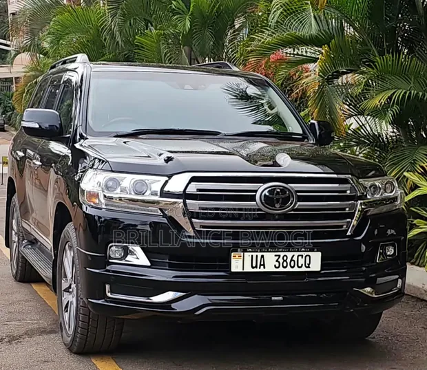 Toyota Land Cruiser V8 for Hire with Driver - 1