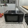 Nexser 20L Microwave Oven - 1