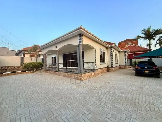 4 Bedroom House for Sale in Kyanja, Central Division - 1