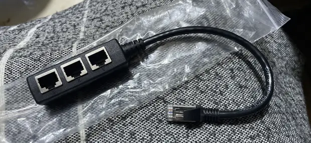 RJ45 3-Way Splitter - 1