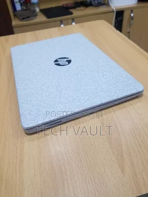 HP 14s Laptop: AMD Ryzen 5, 8GB RAM, 256GB SSD