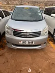 Toyota Noah 2012 Silver - 2