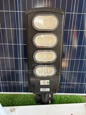 ALLTOP 200W All-in-One Solar Street Light