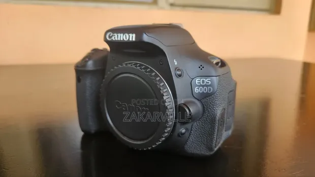 Canon 600D DSLR Camera with Kit Lens - 1