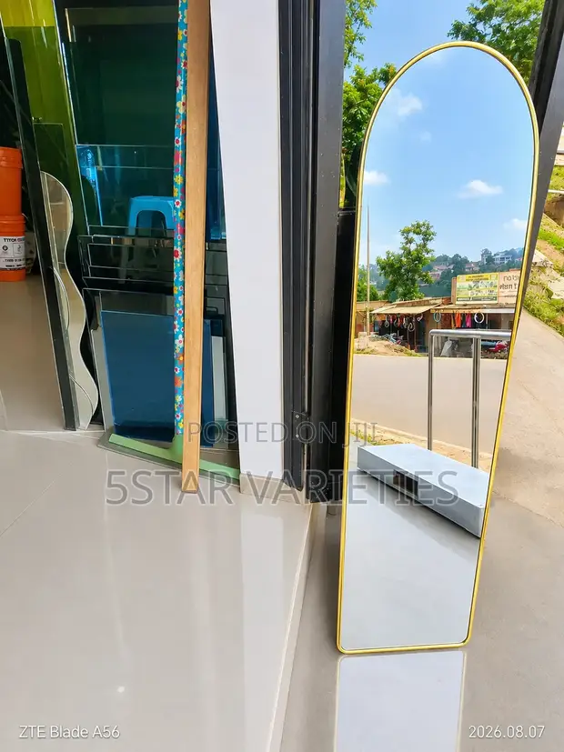 Home Interiors Rose Gold Wall Mirror - 1
