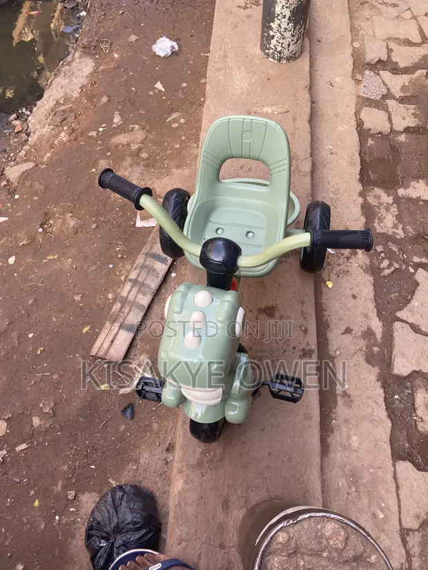 Discovery Toys Kids Bicycle - Green - 1