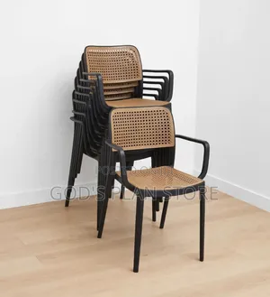 Malidadi Quality Plastic Dining Chairs (Black)