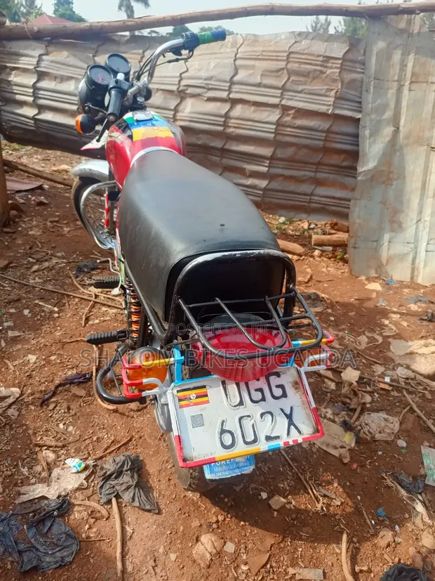 Bajaj Boxer 100 2025 Red - 1