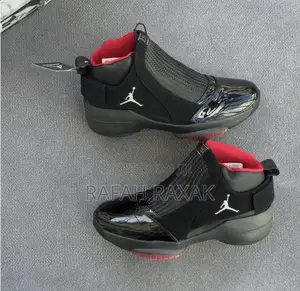 Original Nike Air Jordan 19 Retro OG "Bred" Sneakers