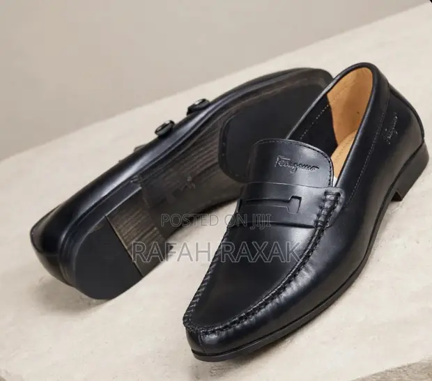 Original Men's Classic Salvatore Ferragamo Leather Penny Loafers - 1