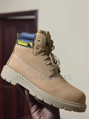 Earthworks Safety Shoes - Used