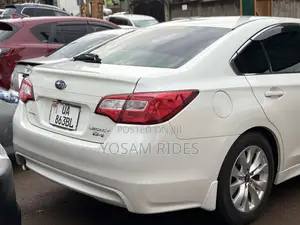 Subaru Legacy 2.5i Premium PZEV Sedan AWD 2015
