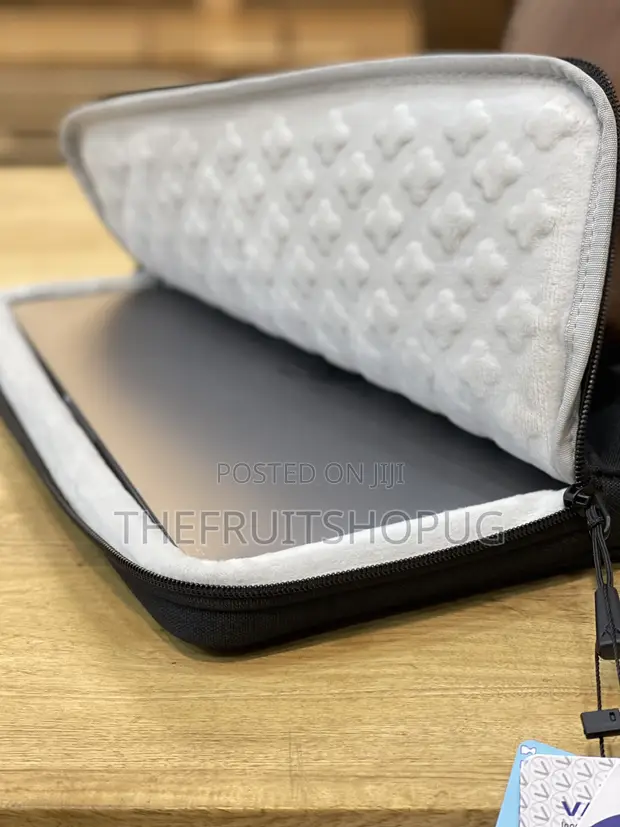 Taikesen 12”-13” Black Laptop Sleeve - 1